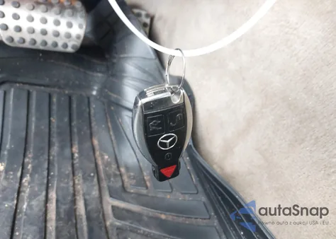 2013 Mercedes-Benz C 350 Sport from USA, damaged, VIN WDDGF5HB3DA751342